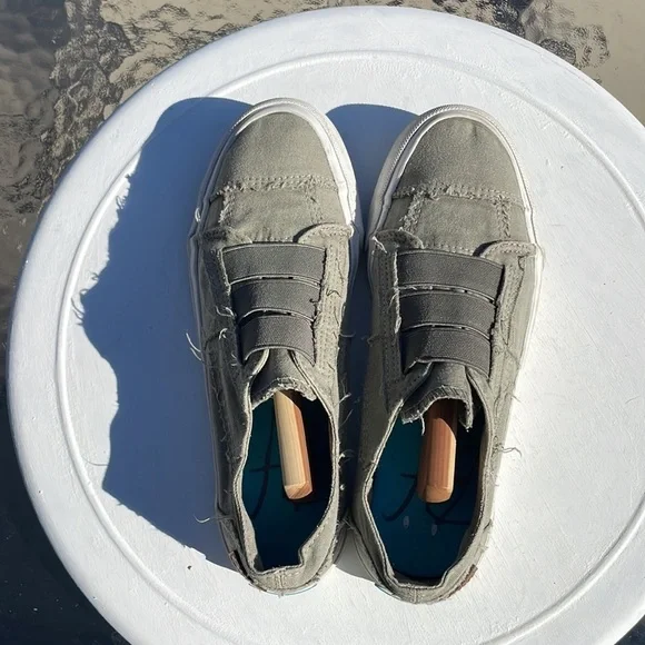 Blowfish Women’s Maura Sneakers Sz 7.5 - Picture 9 of 12